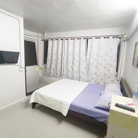 ห้องพักสุขสบายวังหลัง Bangkok Luaran gambar